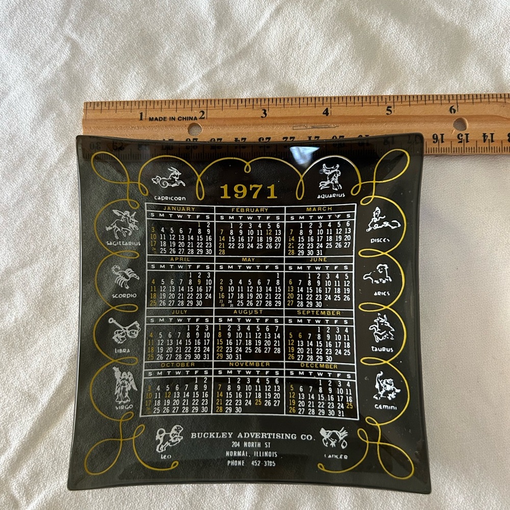 Vintage 1971 Zodiac Calendar Glass Plate